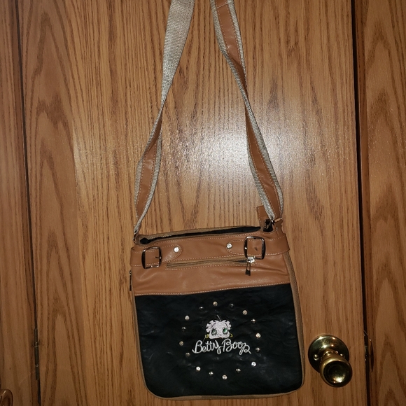 Purses - Picture 2 of 3